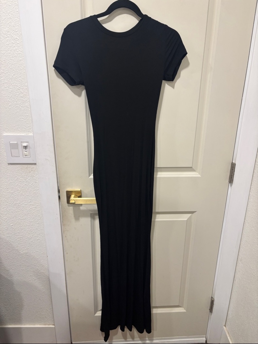 ReoRia Black Short-Sleeve Maxi Dress